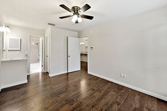 4407 Limewood CT, Austin, TX 78727