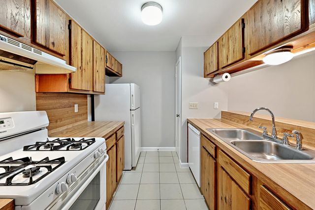 4407 Limewood CT, Austin, TX 78727