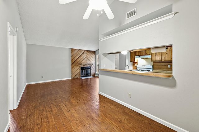 4407 Limewood CT, Austin, TX 78727