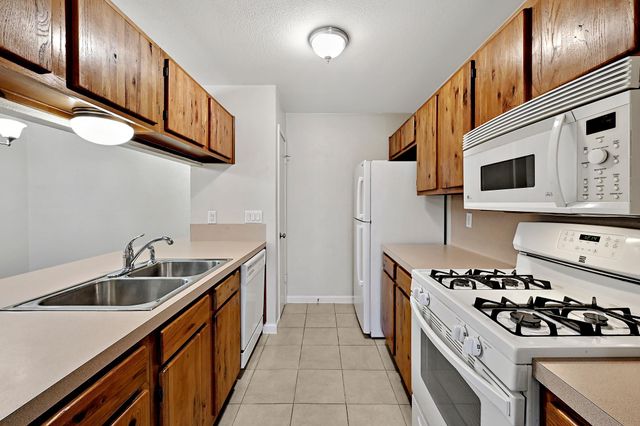 4407 Limewood CT, Austin, TX 78727