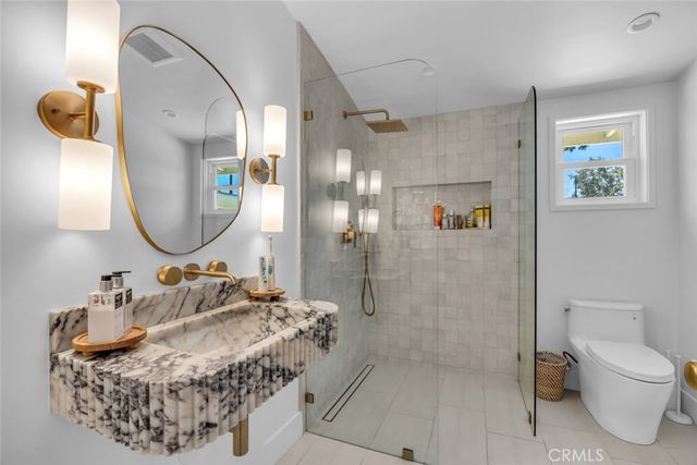 268 E Bay Street, Costa Mesa, CA 92627