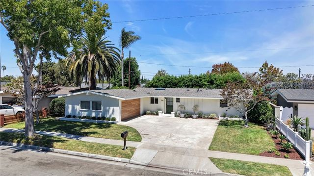 268 E Bay Street, Costa Mesa, CA 92627