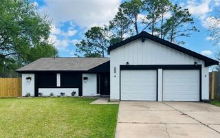 2203 Colonial Court S, League City, TX 77573