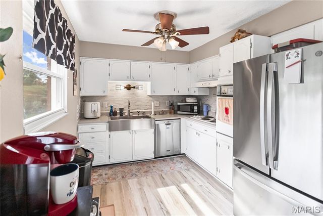 5906 Vollmer, Godfrey, IL 62035