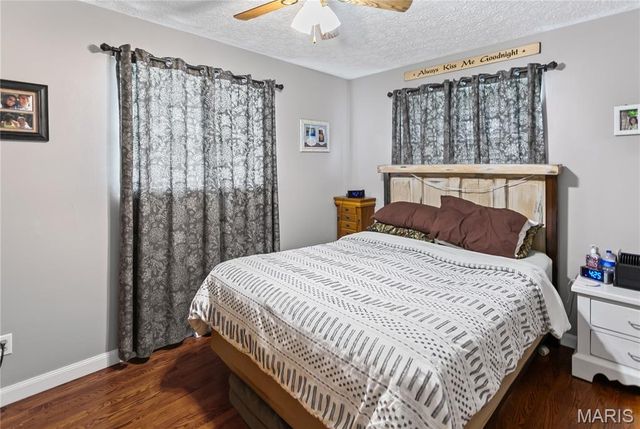 5906 Vollmer, Godfrey, IL 62035