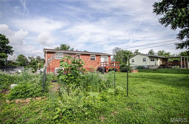5906 Vollmer, Godfrey, IL 62035