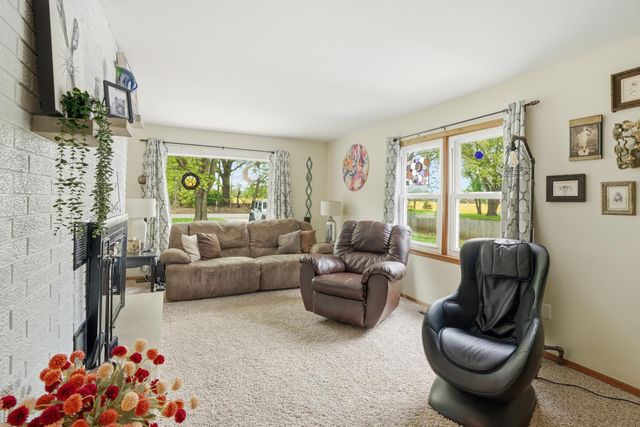 1831 N Lofgren Road, Rolling Prairie, IN 46371