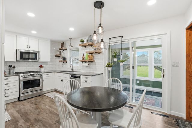 1831 N Lofgren Road, Rolling Prairie, IN 46371