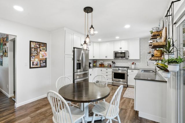 1831 N Lofgren Road, Rolling Prairie, IN 46371