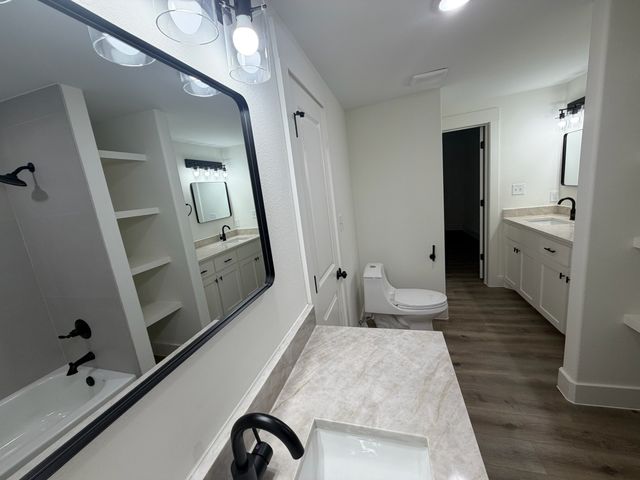 2015 W Knight Road, Denison, TX 75020