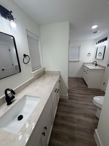 2015 W Knight Road, Denison, TX 75020
