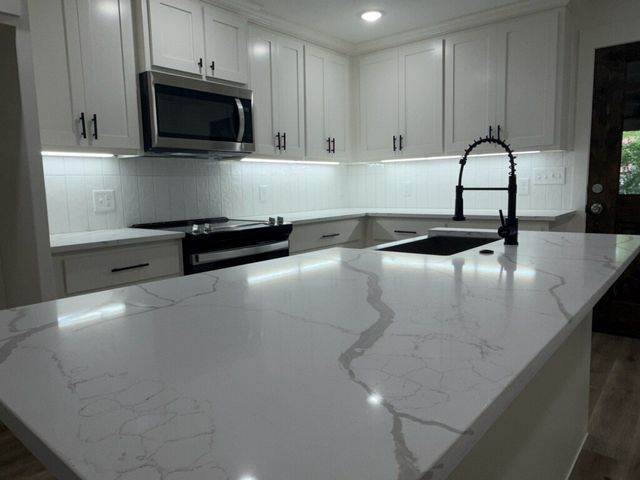 2015 W Knight Road, Denison, TX 75020