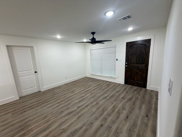 2015 W Knight Road, Denison, TX 75020
