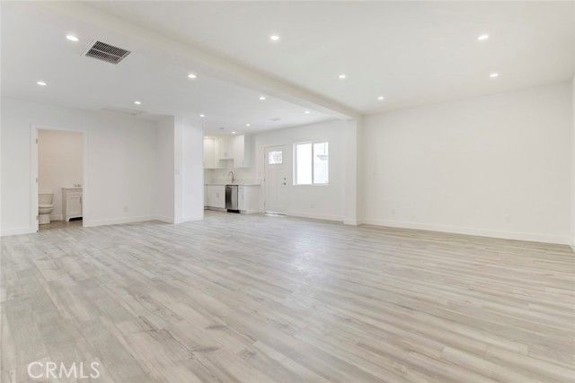 11326 Haskell Avenue, Granada Hills (los Angeles), CA 91324