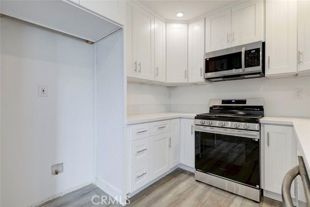 11326 Haskell Avenue, Granada Hills (los Angeles), CA 91324