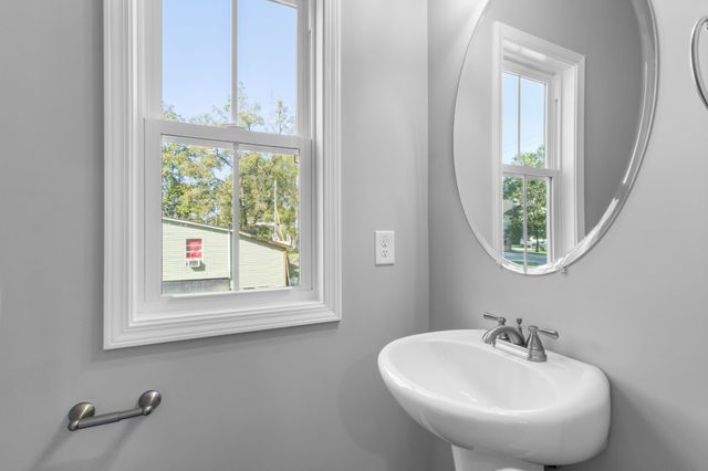 441 Reynolds St, Clarksville, TN 37040