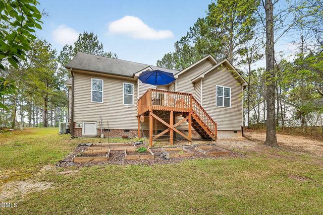 117 Maple Leaf Court, Lillington, NC 27546