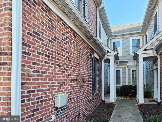 44115 PEIROSA TER, Chantilly, VA 20152