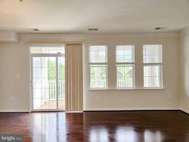 44115 PEIROSA TER, Chantilly, VA 20152