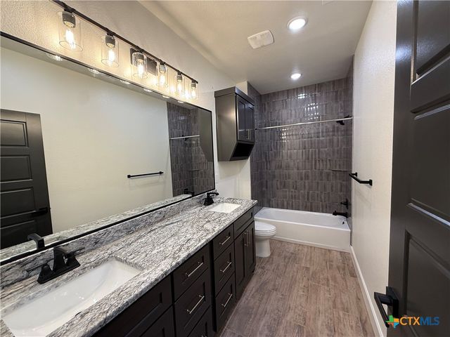 11043 Eagle Walk Boulevard, Salado, TX 76571