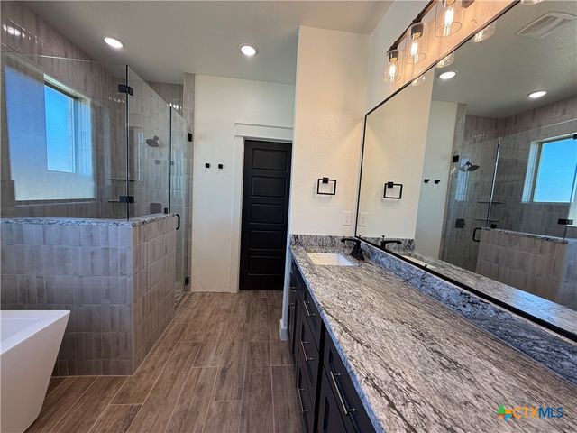 11043 Eagle Walk Boulevard, Salado, TX 76571