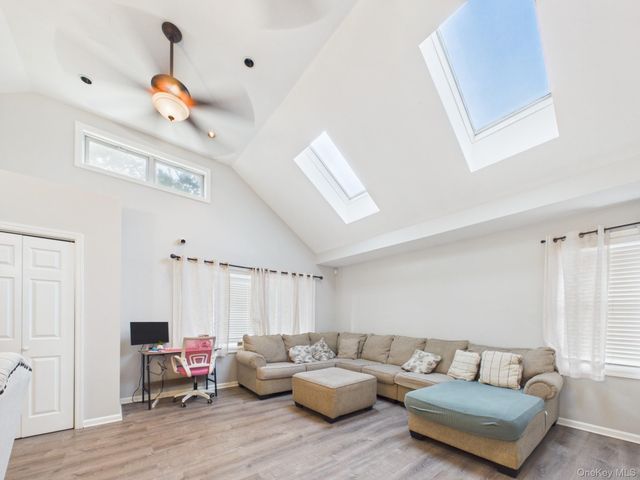 3147 Waterbury Avenue, Bronx, NY 10465