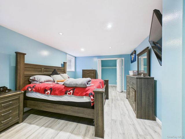 3147 Waterbury Avenue, Bronx, NY 10465