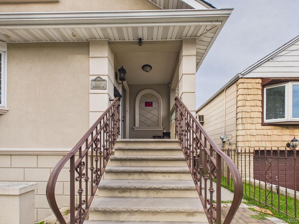 3147 Waterbury Avenue, Bronx, NY 10465 — photo 2