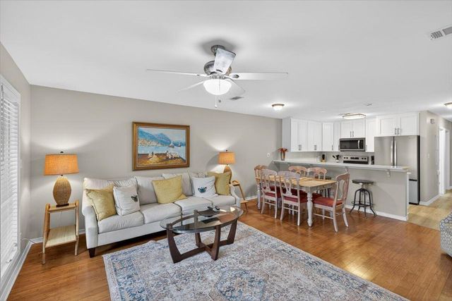 8 Stewart Lake Cove UNIT 293, Miramar Beach, FL 32550