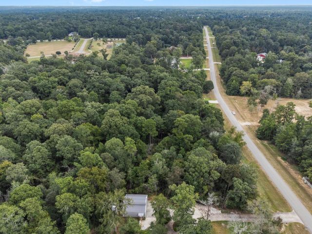 6464 Rolling Oak Drive, Montgomery, TX 77316