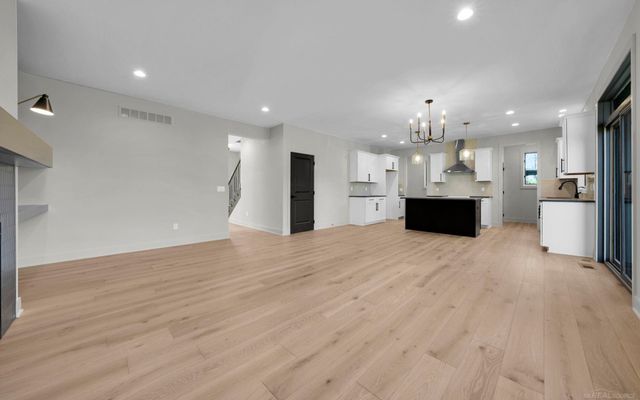 54729 Camden Court, Shelby Twp, MI 48316