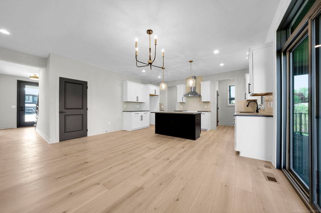 54729 Camden Court, Shelby Twp, MI 48316