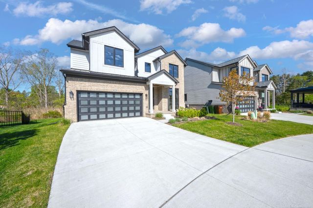 54729 Camden Court, Shelby Twp, MI 48316