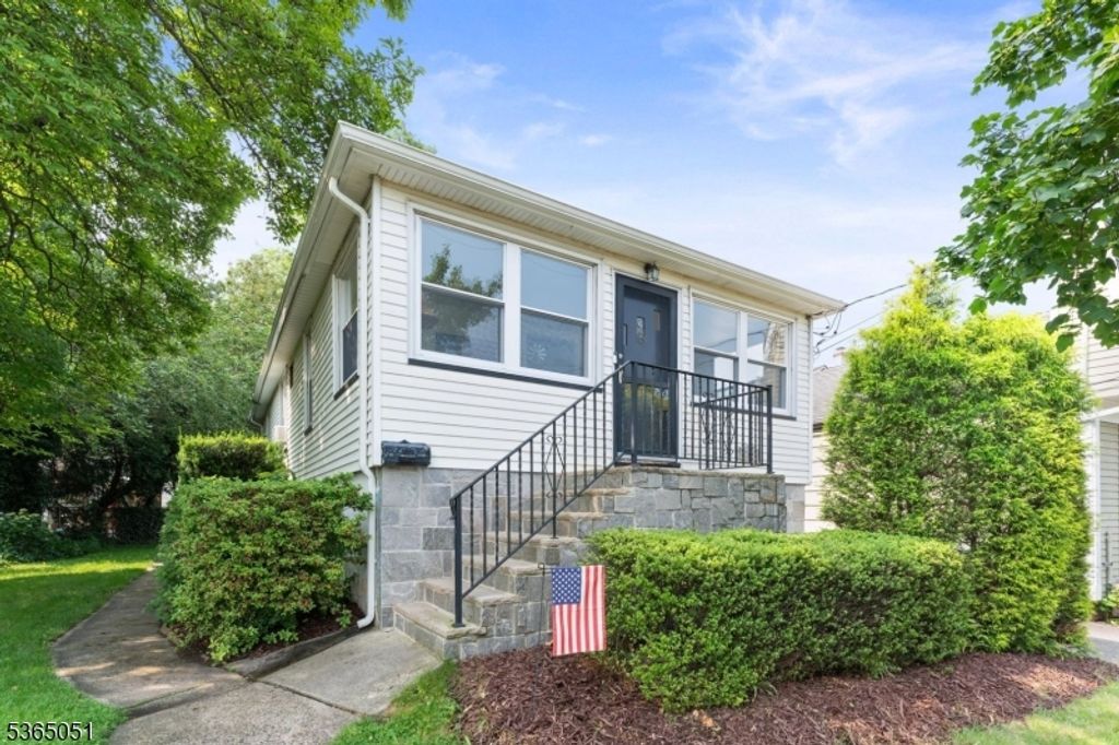 268 Warburton Ave, Hawthorne Boro, NJ 07506