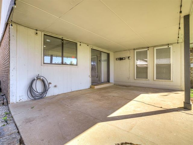 8805 Dena Lane, Oklahoma City, OK 73132