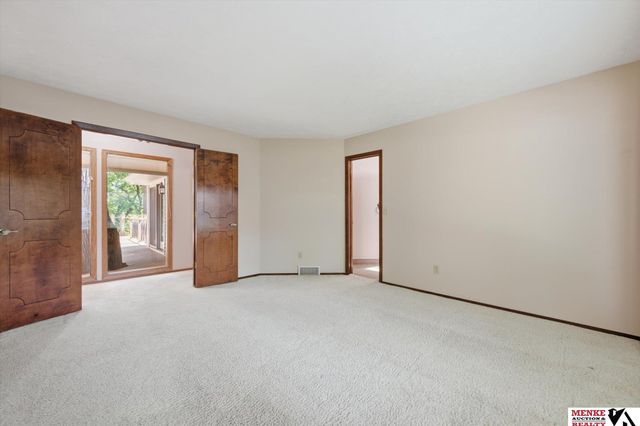 314 Forest Drive, Bellevue, NE 68005