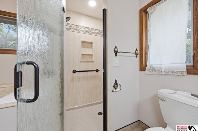 314 Forest Drive, Bellevue, NE 68005