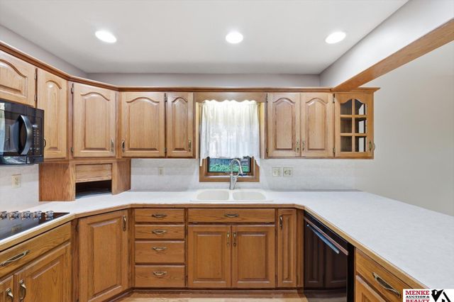 314 Forest Drive, Bellevue, NE 68005