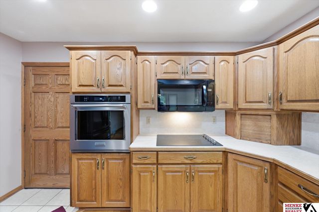 314 Forest Drive, Bellevue, NE 68005