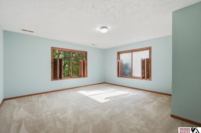 314 Forest Drive, Bellevue, NE 68005