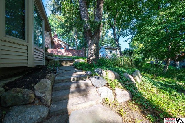 314 Forest Drive, Bellevue, NE 68005
