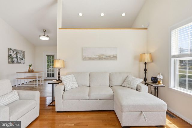 20 PHILIPS CT, Strasburg, VA 22657