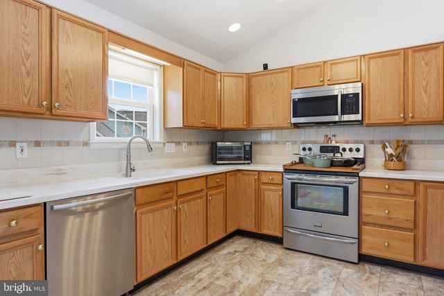 20 PHILIPS CT, Strasburg, VA 22657