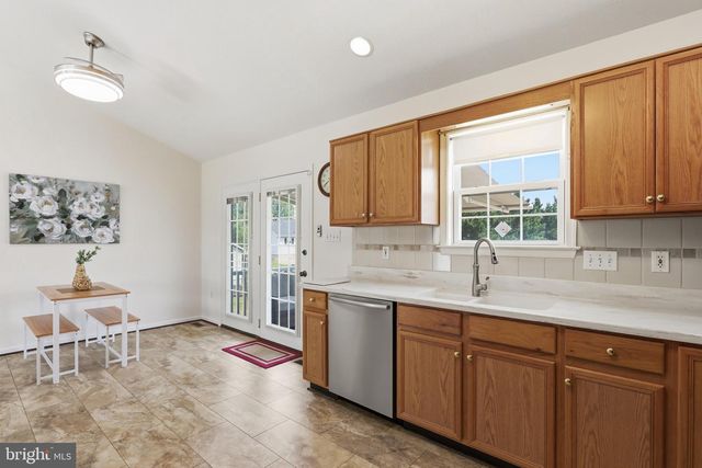20 PHILIPS CT, Strasburg, VA 22657