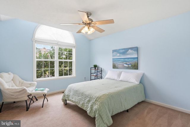 20 PHILIPS CT, Strasburg, VA 22657