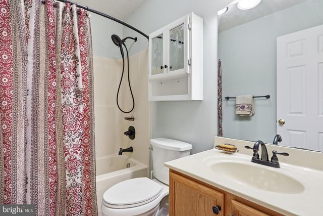 20 PHILIPS CT, Strasburg, VA 22657