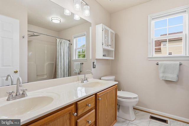 20 PHILIPS CT, Strasburg, VA 22657