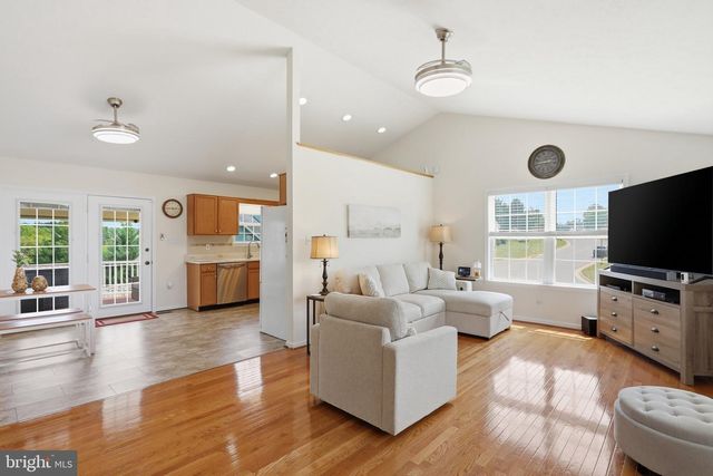 20 PHILIPS CT, Strasburg, VA 22657