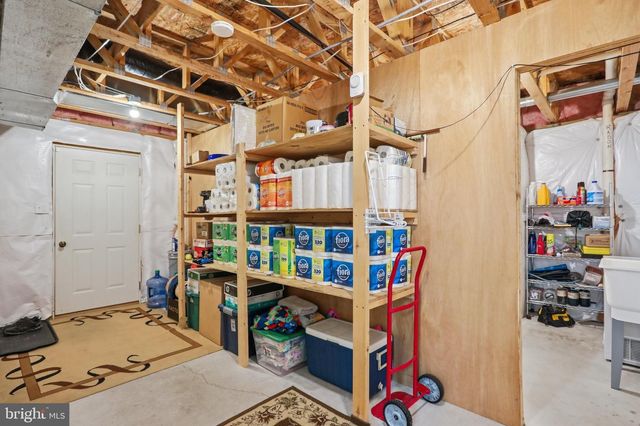 20 PHILIPS CT, Strasburg, VA 22657