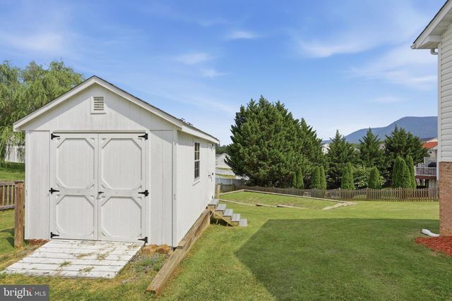 20 PHILIPS CT, Strasburg, VA 22657